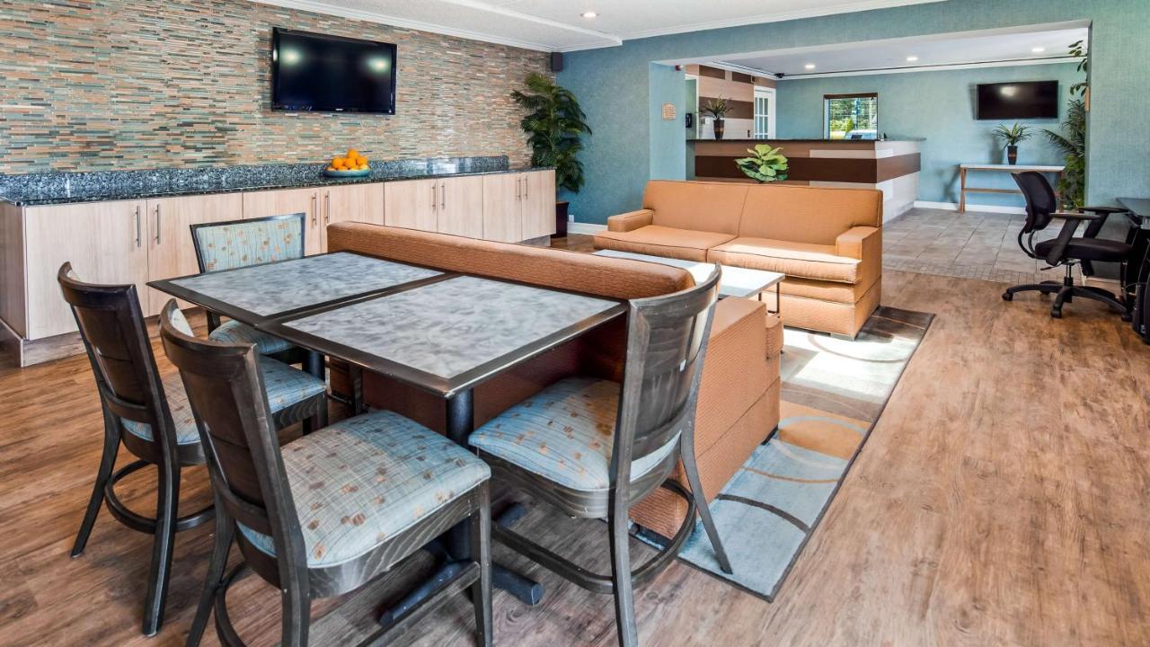 לייקווד Best Western Leisure Inn מראה חיצוני תמונה
